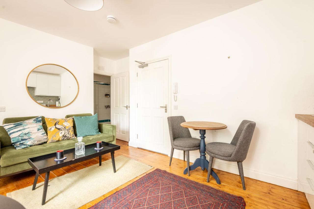 Central 2 Bedroom Apartment - South Street - St Andrews Buitenkant foto